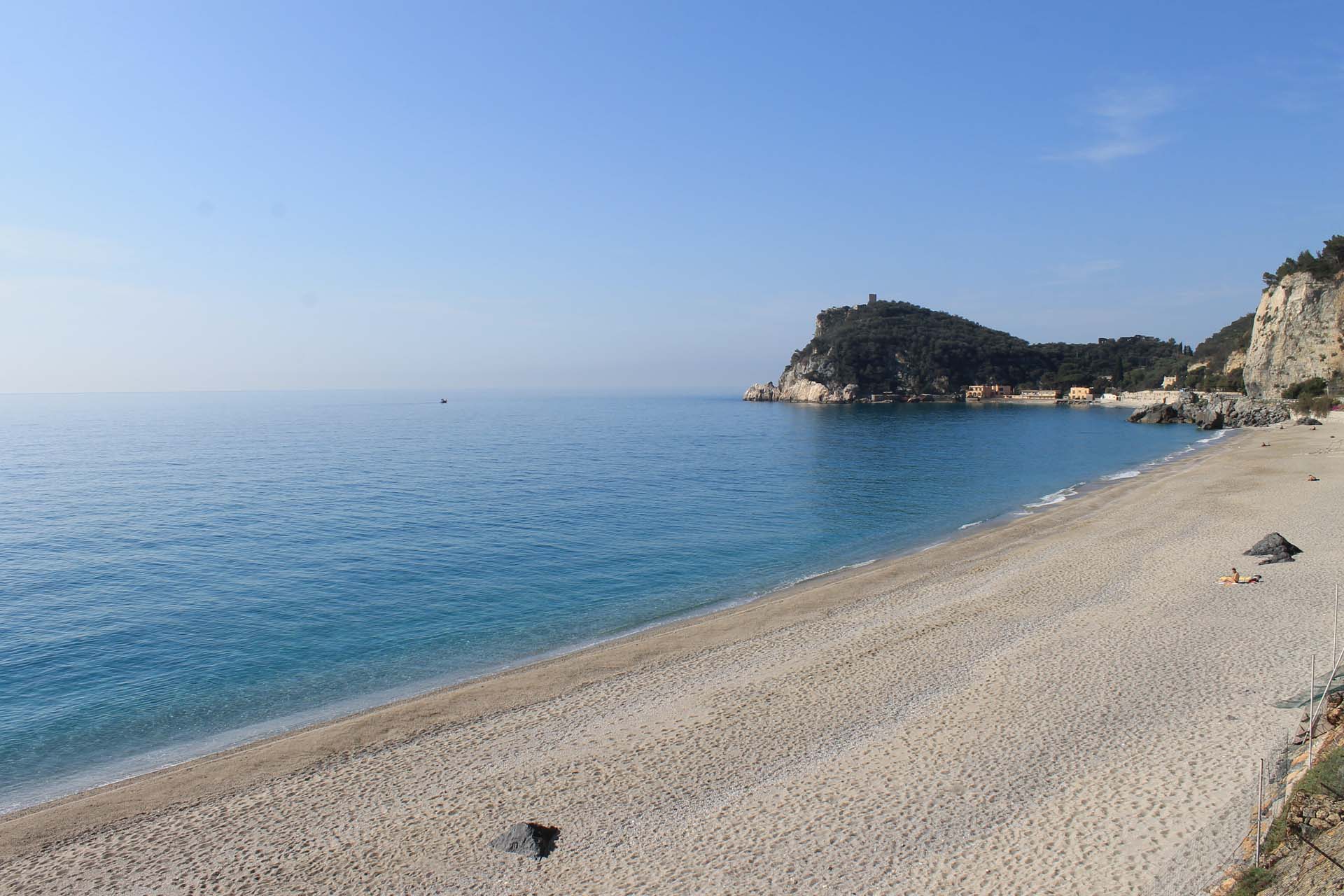 Finale Ligure Appartamenti In Affitto / monolocale Appartamenti Via Genova , Finale ligure ...